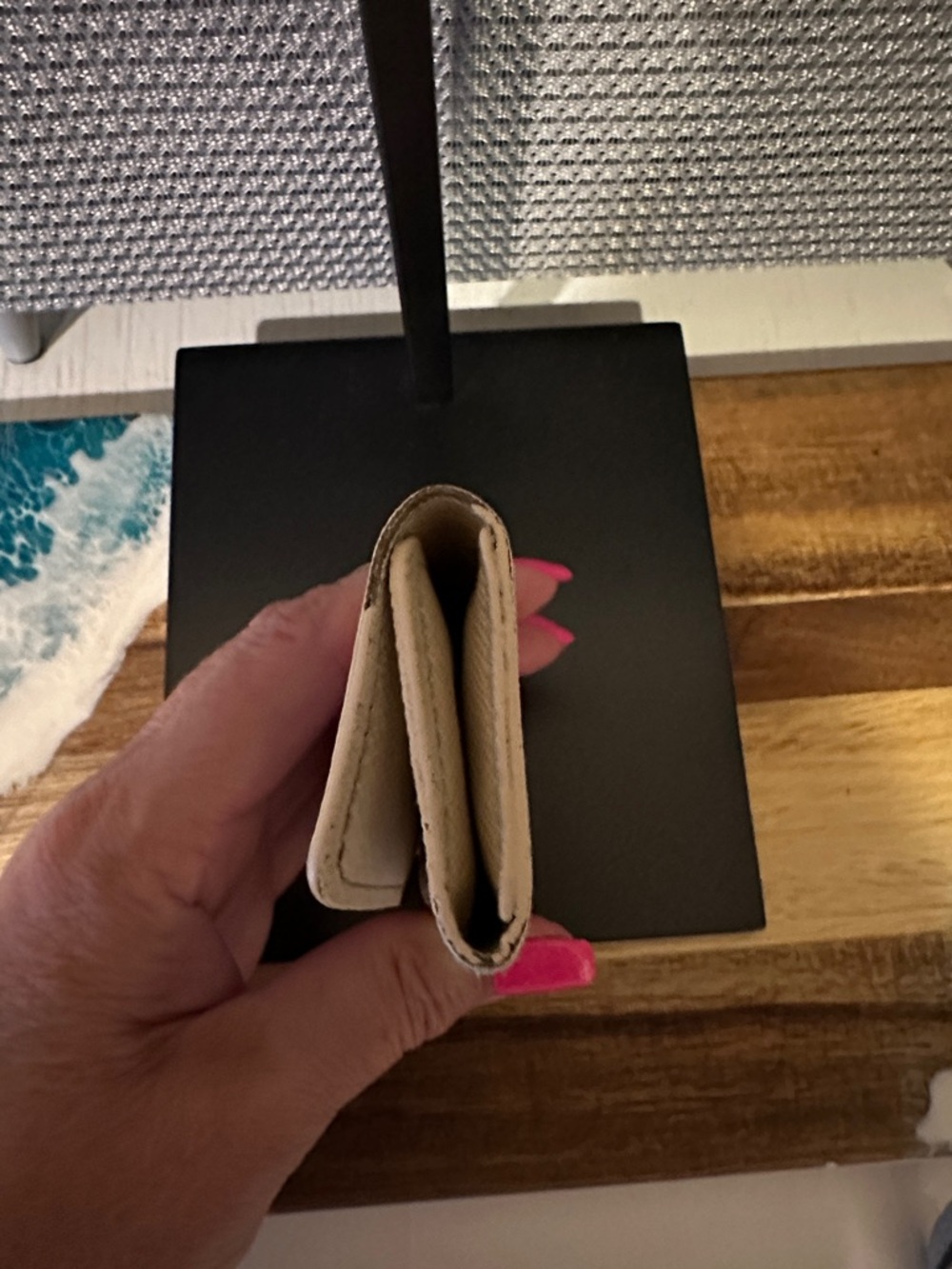 Louis Vuitton Damier Azur Continental Wallet - Cream/Blue - Picture 4 of 8